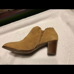 Jack Rogers Marianne Suede 9.5 Oak